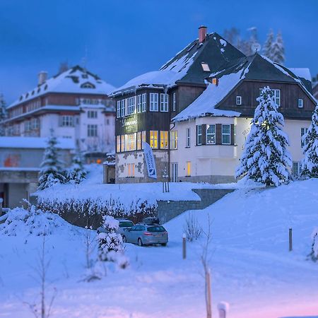 Hotel Domovina Špindlerŭv Mlýn Buitenkant foto