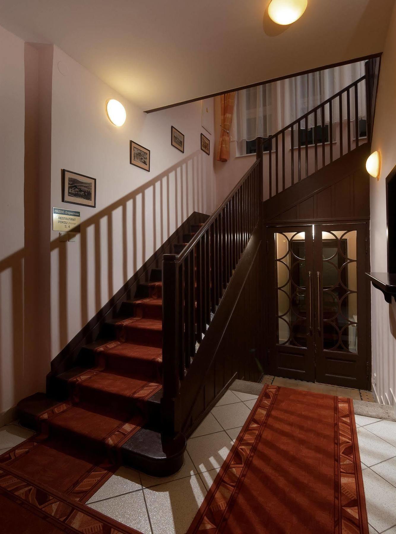 Hotel Domovina Špindlerŭv Mlýn Buitenkant foto